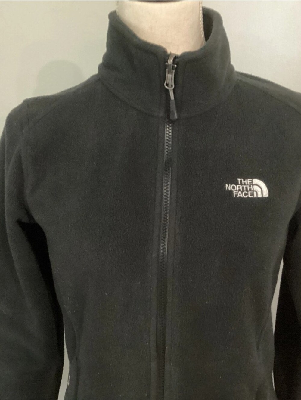 The North Face Women's Black Full-Zip Fleece Jacket